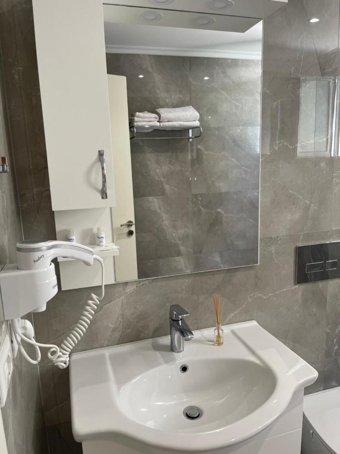 Hotel Lidi Sarande Ngoại thất bức ảnh