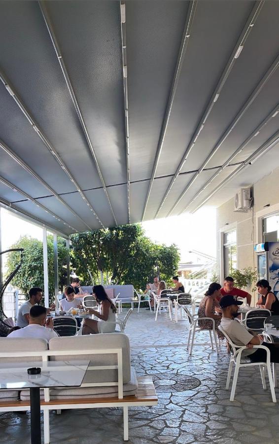 Hotel Lidi Sarande Ngoại thất bức ảnh